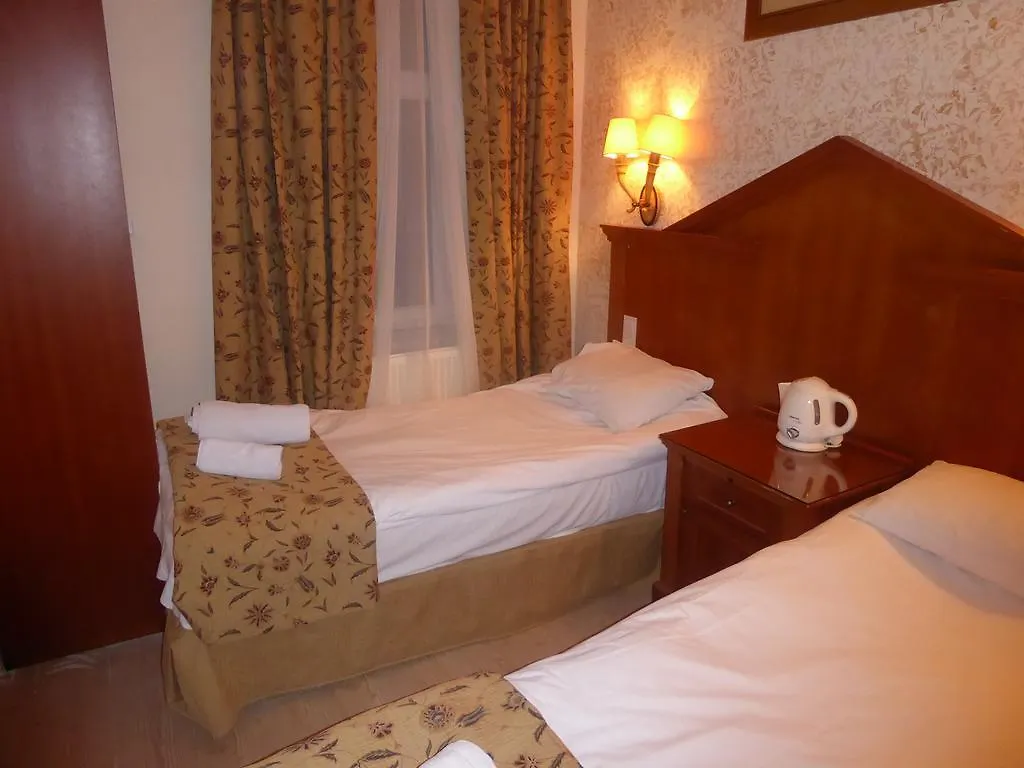 Istanbul Port Hotel