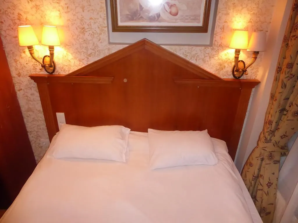 Istanbul Port Hotel 3*,