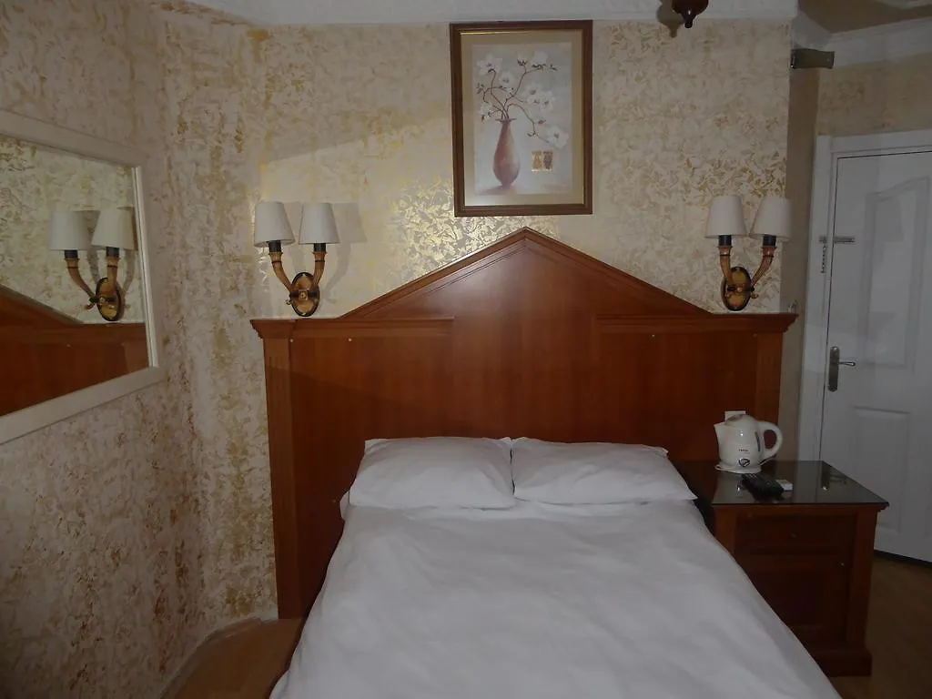 Istanbul Port Hotel