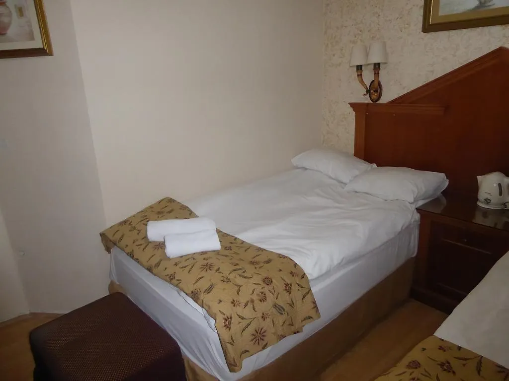Istanbul Port Hotel