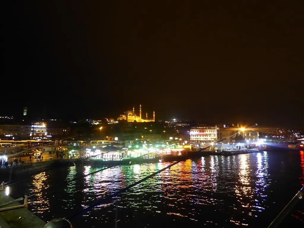 Istanbul Port Hotel 3*,